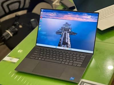 Dell Precision 5570 - 8gb RTX - 32gb ddr5 - Core i7 12th GEN - 4k Disp