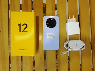 Realme 12