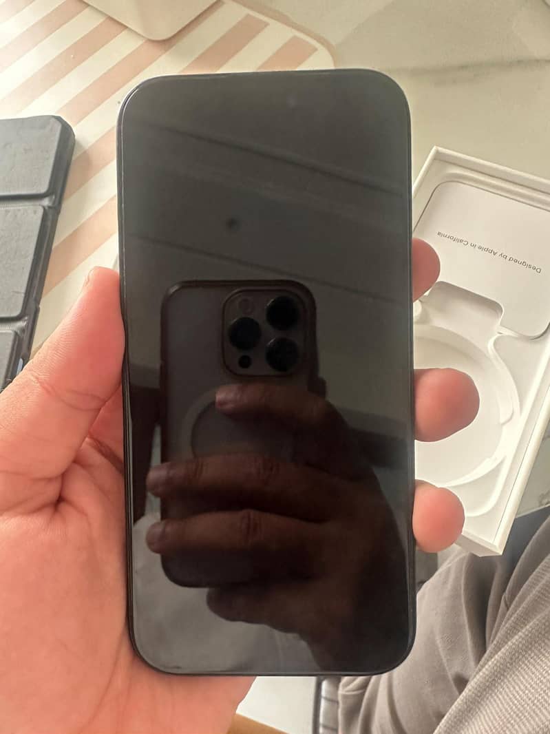 Apple iPhone 15 Pro 3