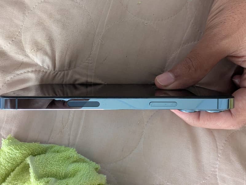 Apple iPhone 13 Pro Max 7