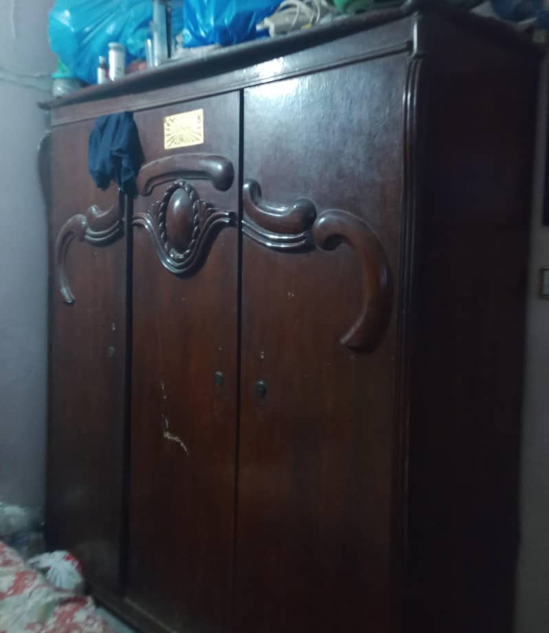 wardrobes 0