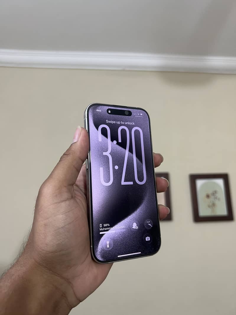 Apple iPhone 15 Pro 1