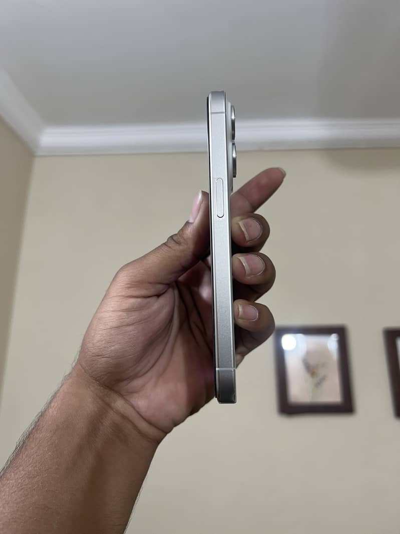 Apple iPhone 15 Pro 7