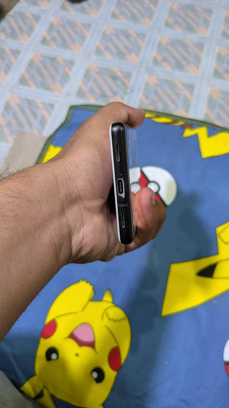 Google Pixel 6a 5