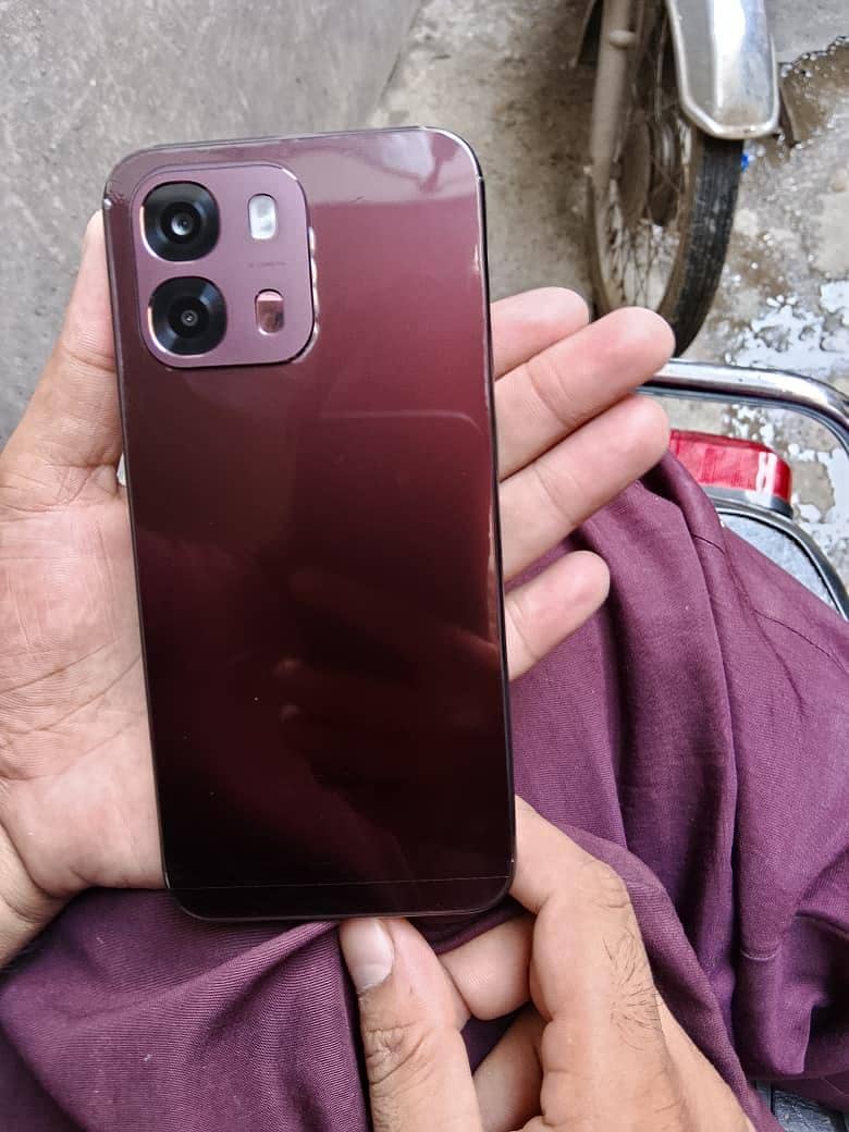 OPPO A6s 1
