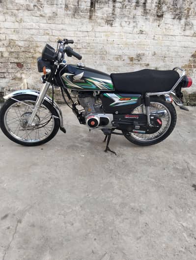 Honda 125 10/10 condition