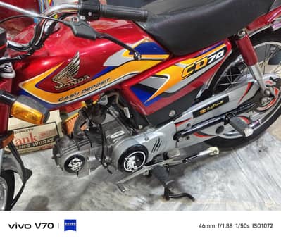 HONDA CD70 2025
