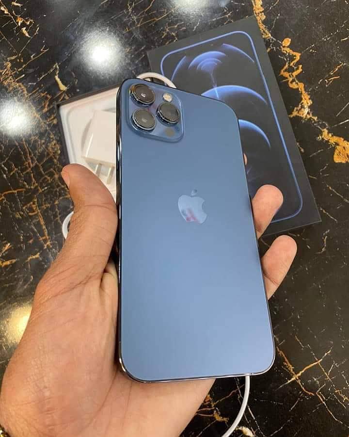 Apple iPhone 12 3