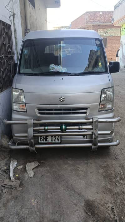 Suzuki Every 2011