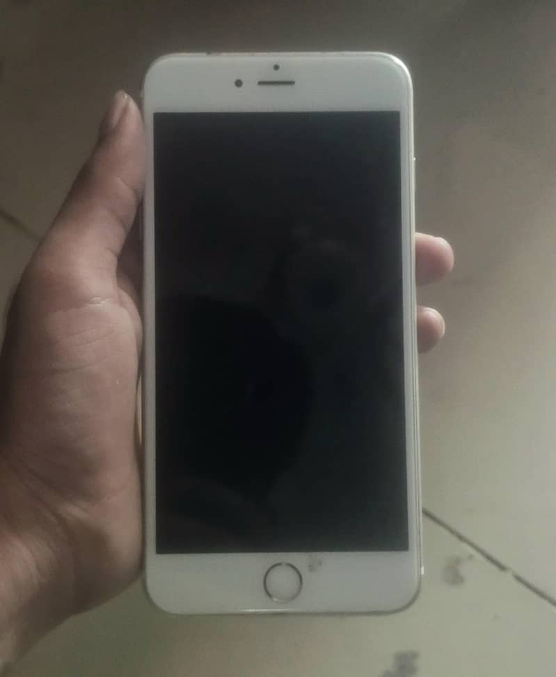 Apple iPhone 6 Plus 2