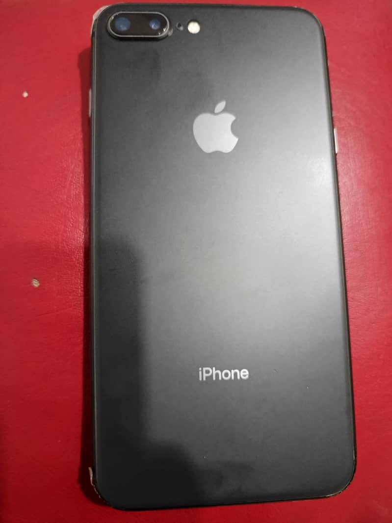 Apple iPhone 8 Plus 1