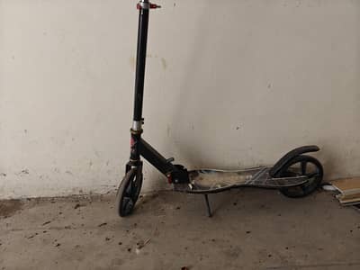 two wheel scooter/ Scooty