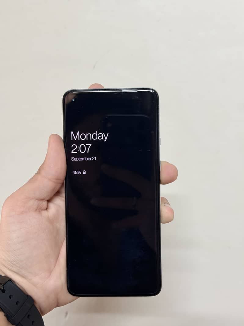 One Plus 8T 5