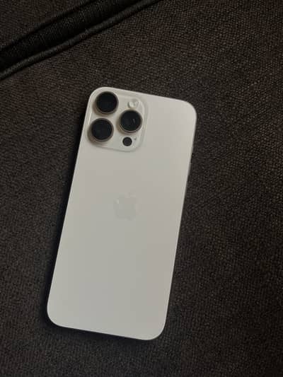 Apple iPhone 16 Pro Max