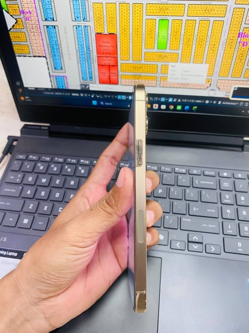 Apple iPhone 12 Pro Max 7