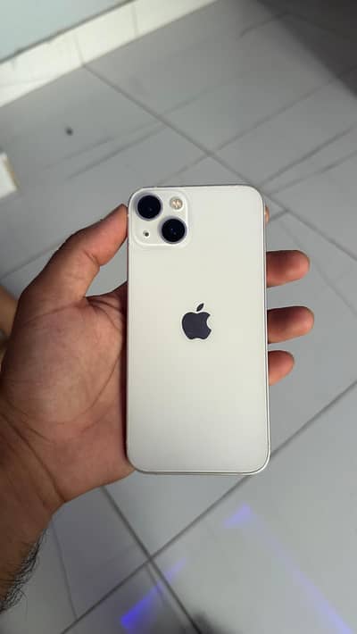 Apple iPhone 13