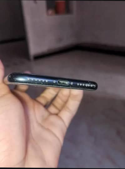 Apple iPhone SE
