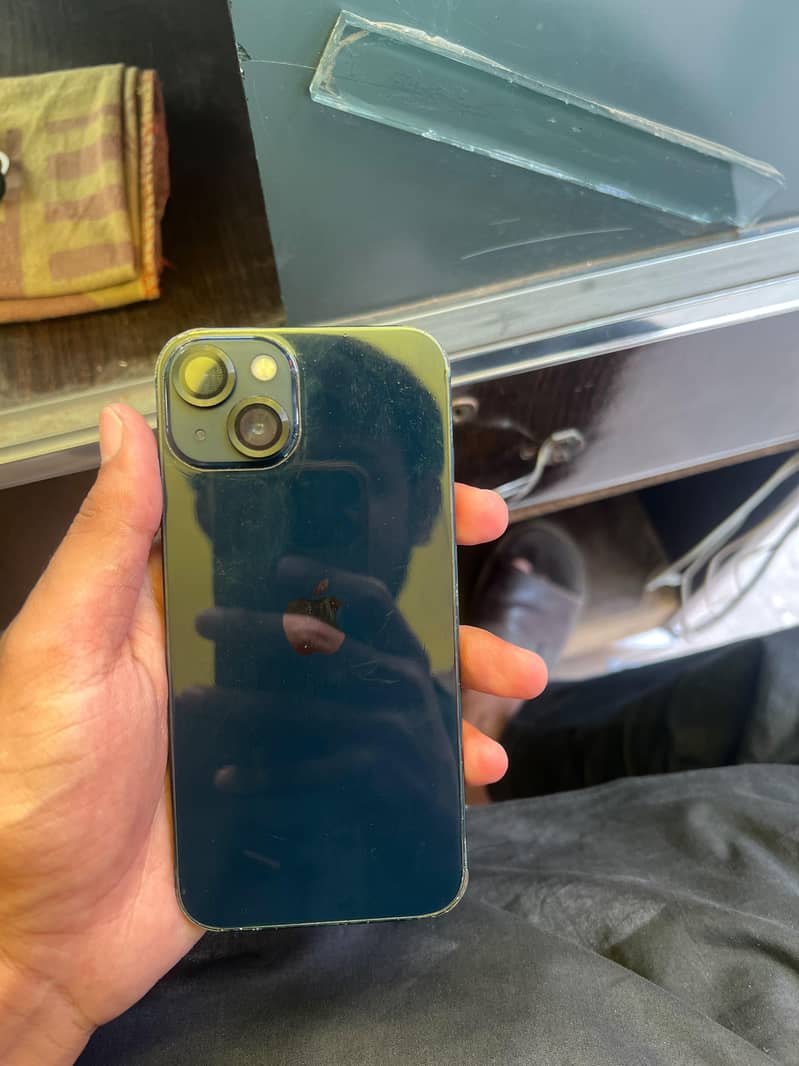 Apple iPhone 13 1