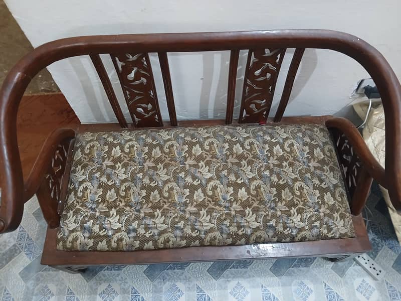 Small sofa set 3