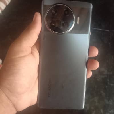Tecno Spark 20 Pro Plus