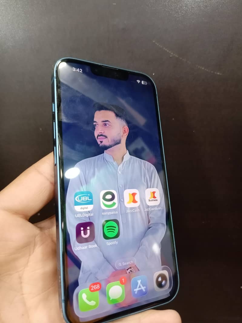 Apple iPhone 13 3