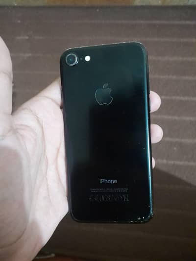 Apple iPhone 7