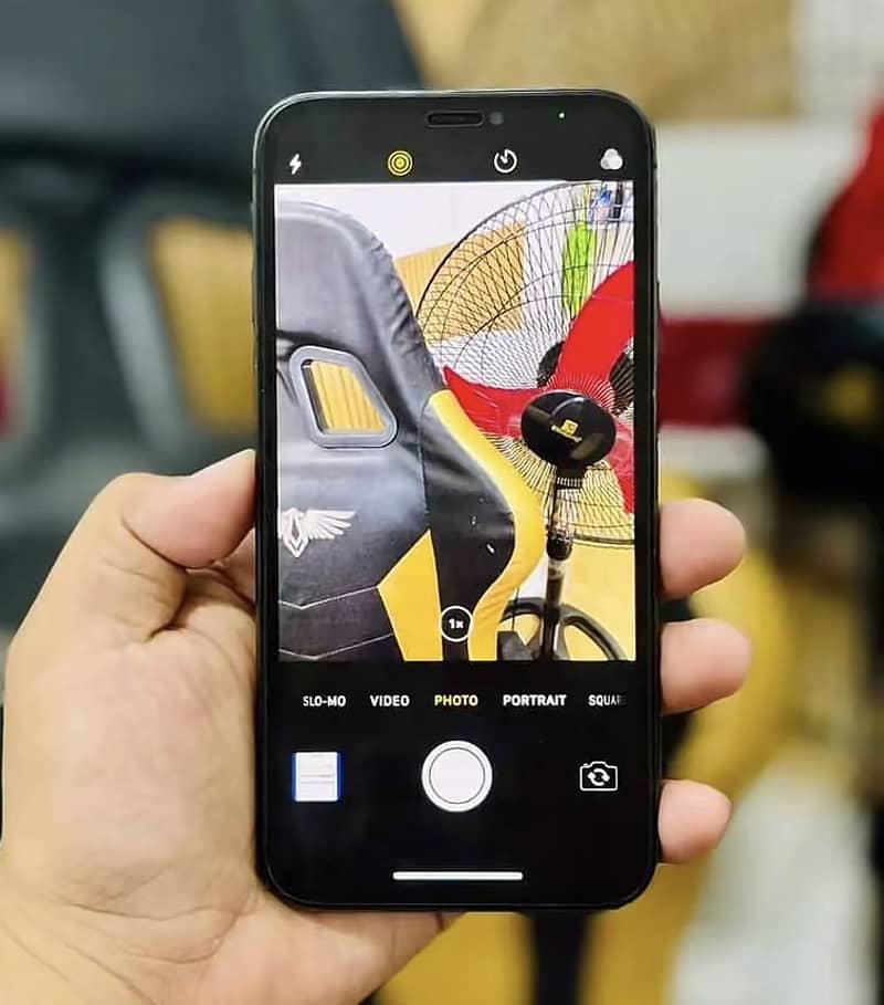 Apple iPhone X 3