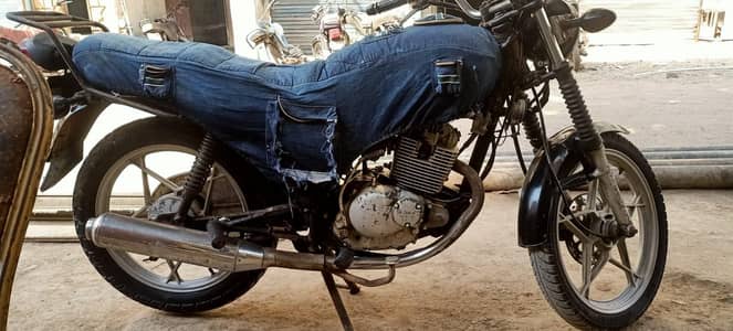 suzuki gs 150 especial edition karachi