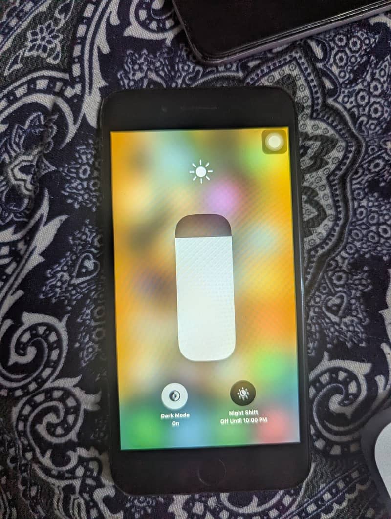 Apple iPhone 8 Plus 6