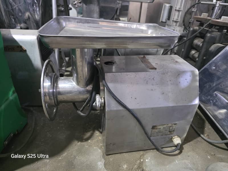 mincer qeema machine 0