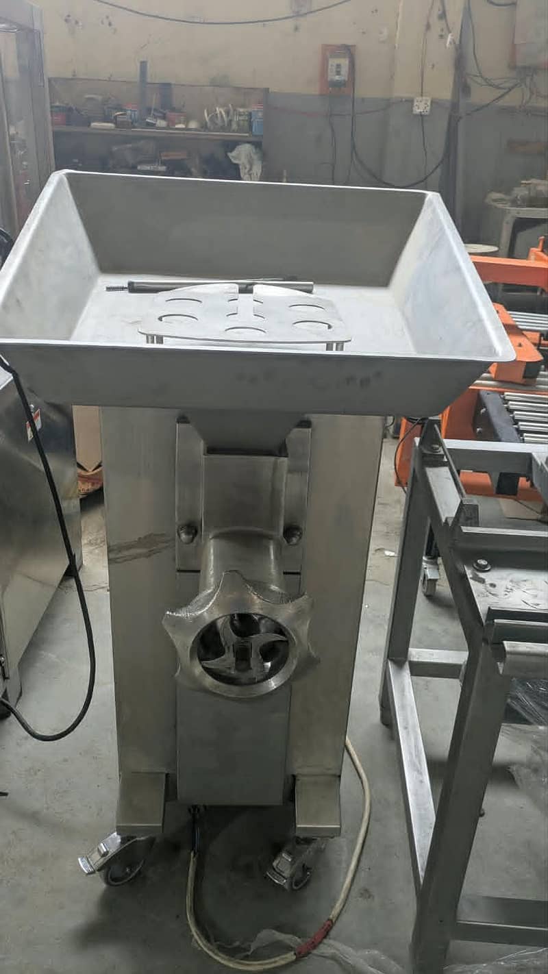 mincer qeema machine 4