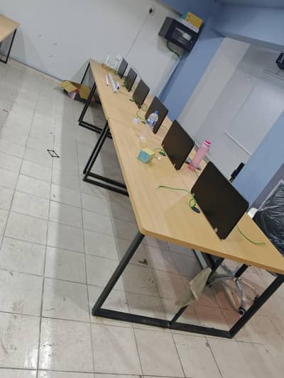 work station cubical call center table meeting table executive table