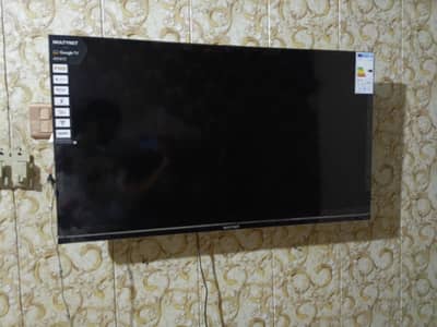 LED 40