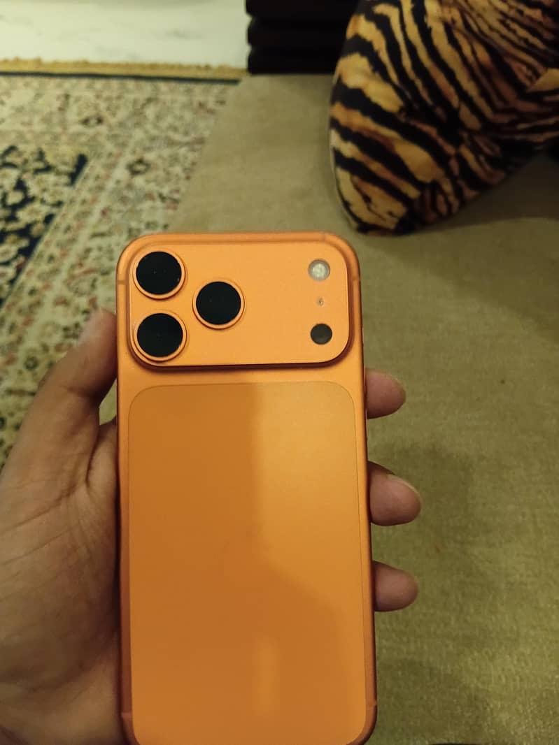 Apple iPhone 17 Pro Max 1