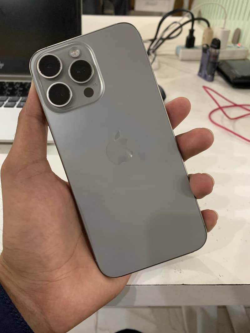 Apple iPhone 15 Pro Max jv Panel Changed 0