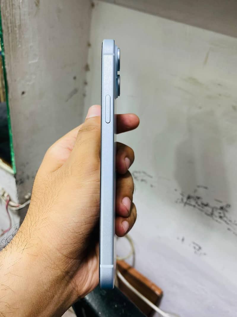 Apple iPhone 15 plus 3