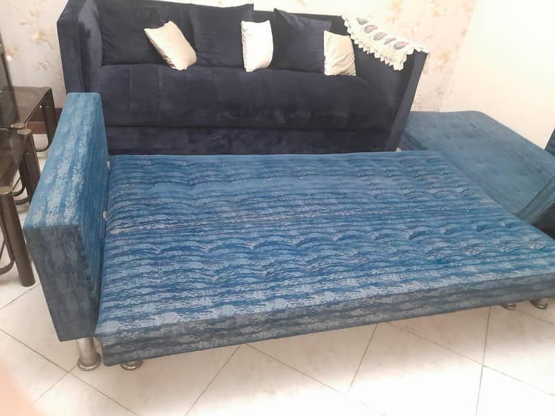 sofa sat 1
