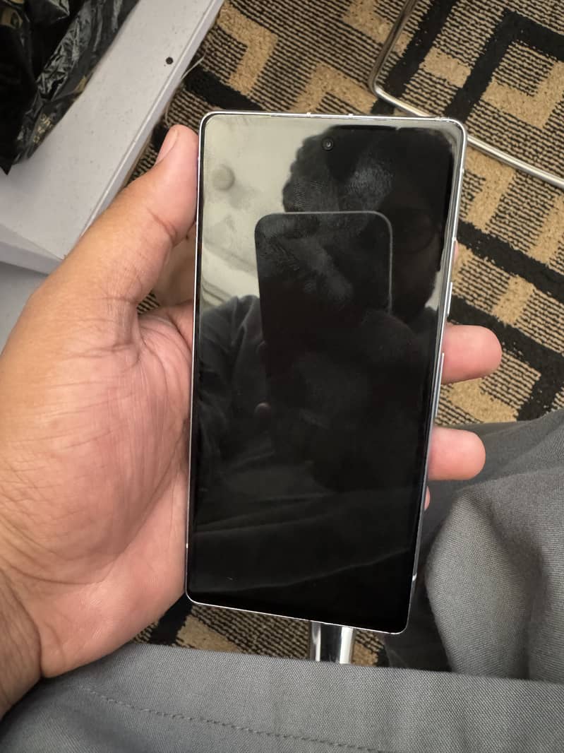Google Pixel 7a 5