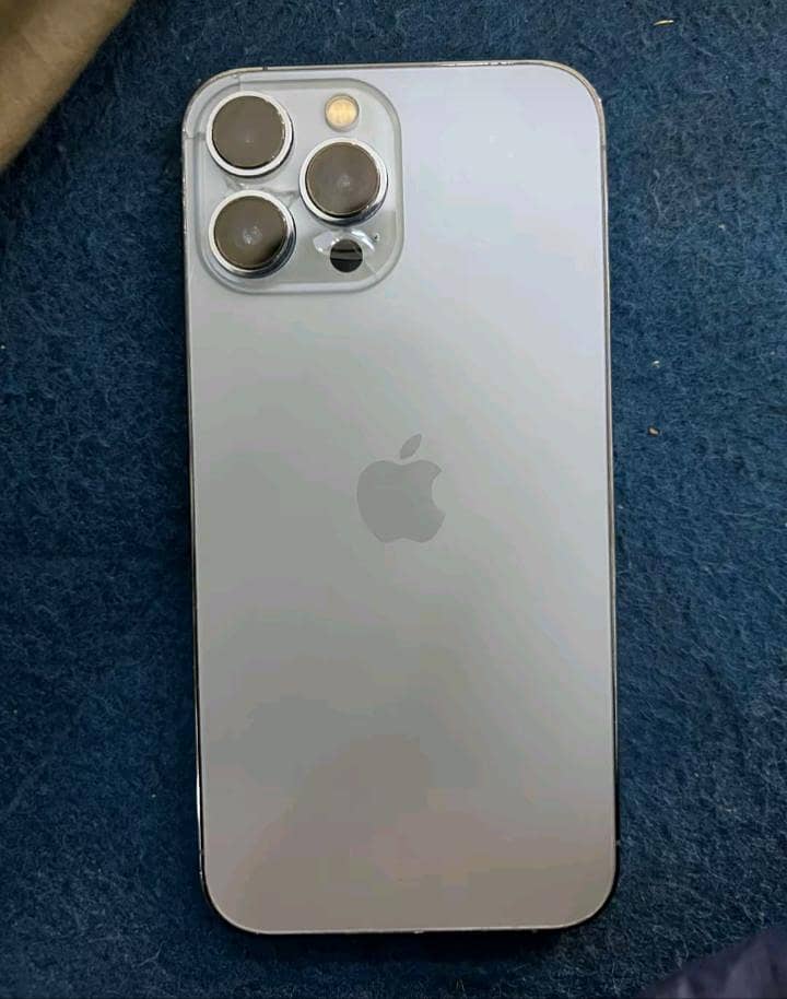 Apple iPhone 13 Pro Max 0