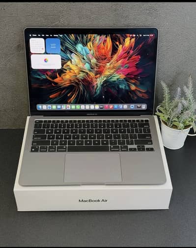 M1 Air 2020 8/256 with complete box chrger 10/10