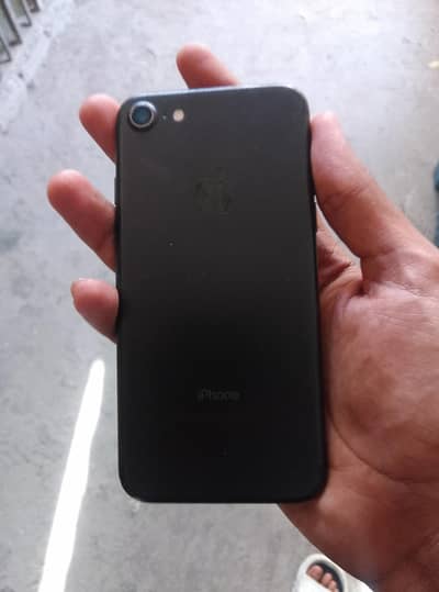 Apple iPhone 7