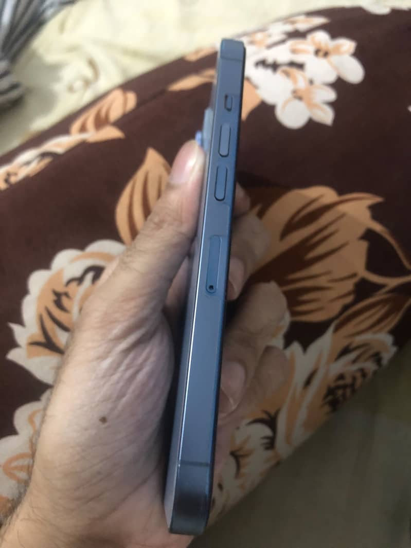 Apple iPhone 13 Pro 1
