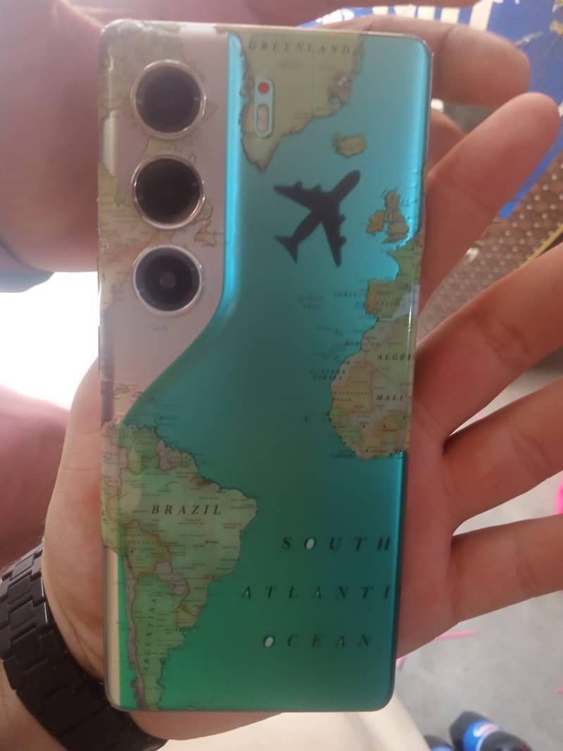 Tecno CAMON 40 Pro 5