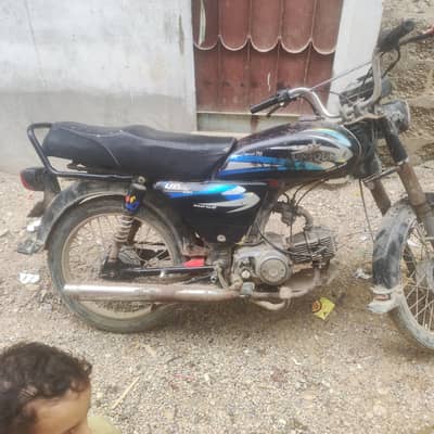 Bike Genuine hai Har chez se Oky Ghar k used ki hai 2019 Ha