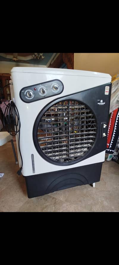 Universal Deluxe Plastic Air Cooler - 10/10 Condition - Honeycomb Pads