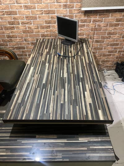 Office table