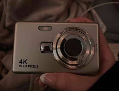 Digital Camera 10/10 Gen z Cool digi cam