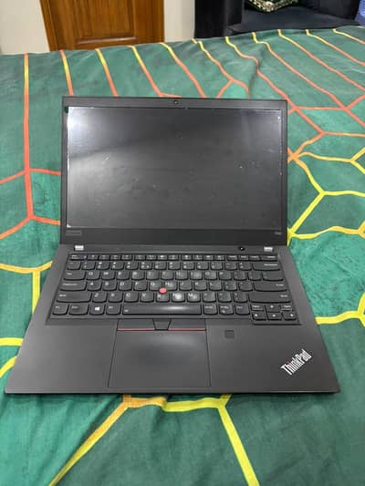 Lenovo T495 AMD Ryzen pro 3500U