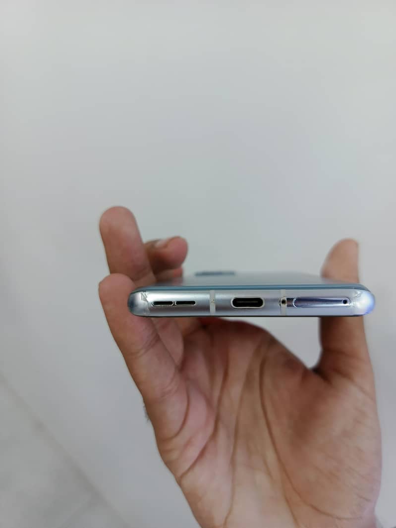 One Plus 9 Pro 4