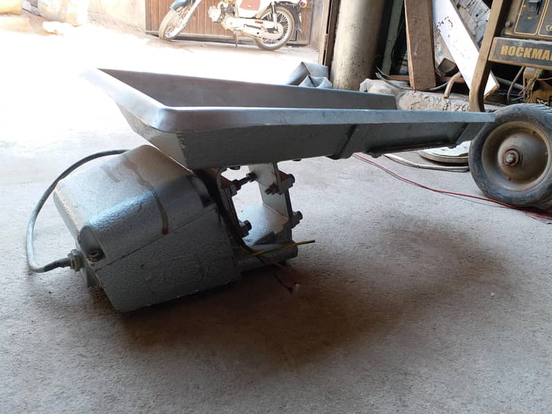 vibrator sifter 12